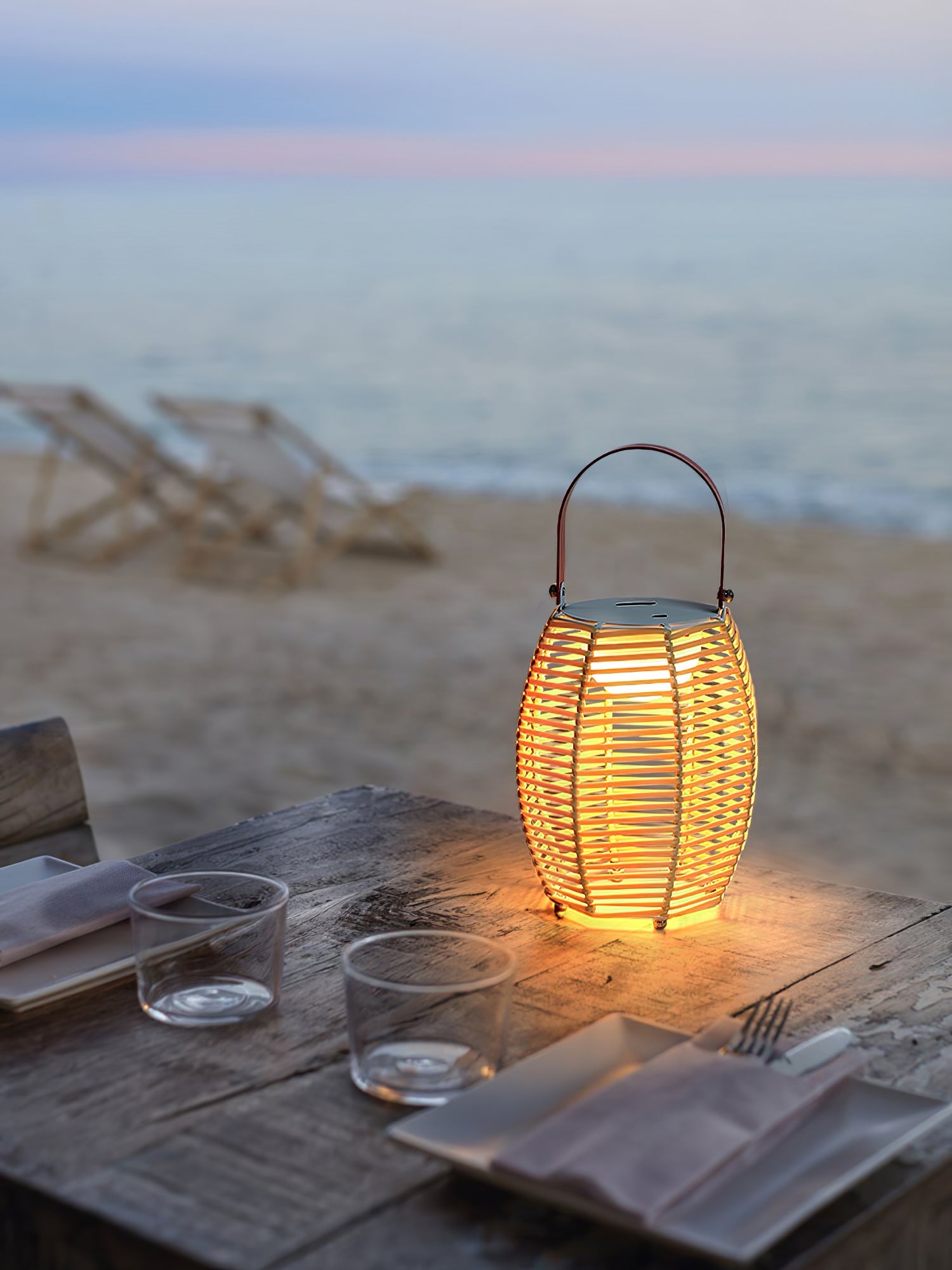 Lantern Built-in Battery Table Lamp - YhLamps